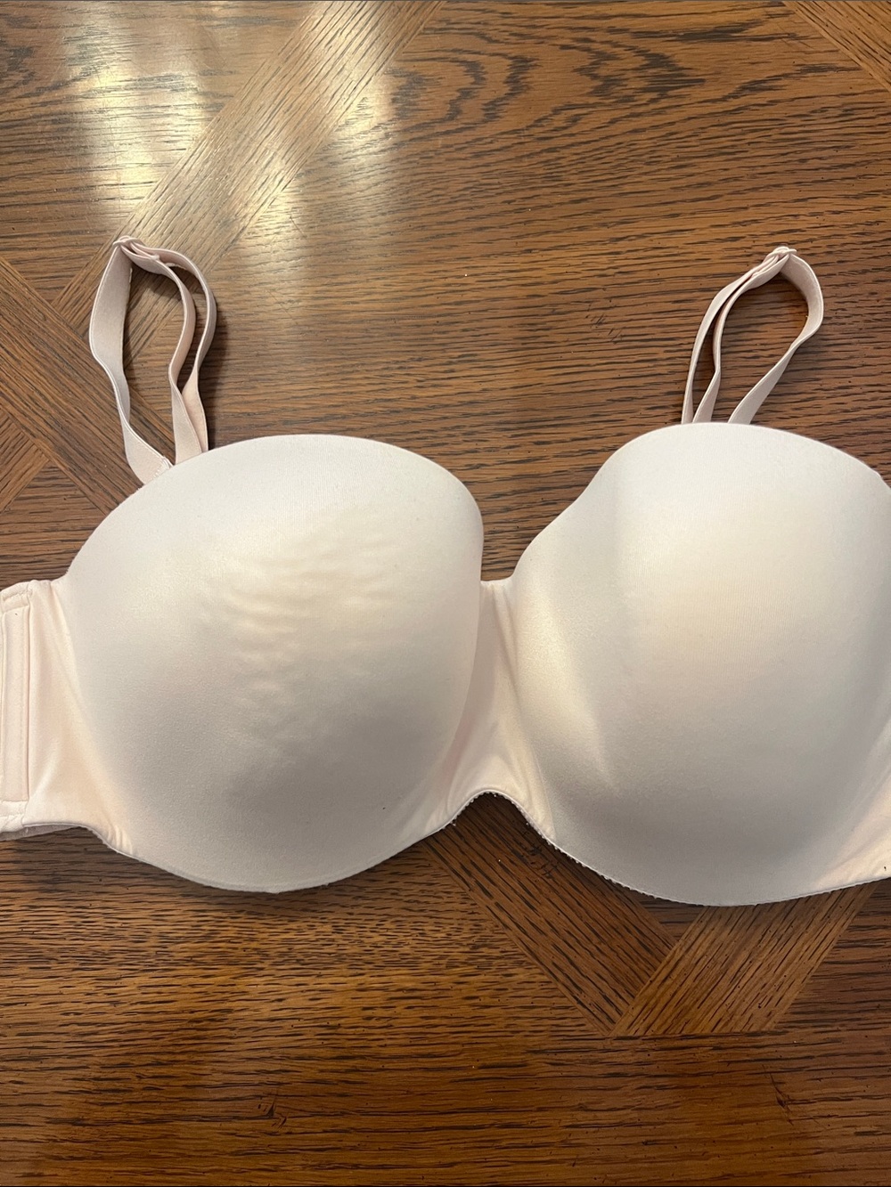 Victoria Secret bra with removable straps size 36DD